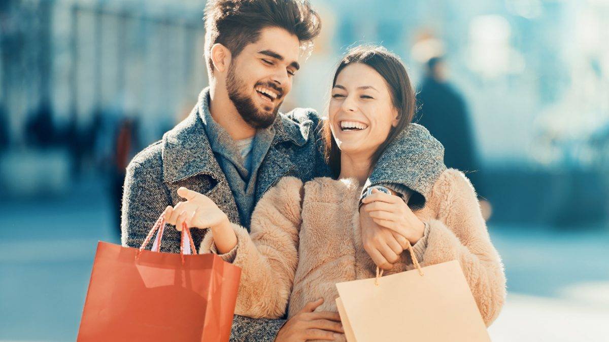 A Spend Thrift Couple What Can You Do? - Willing Ways